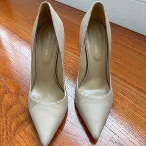 Sergio Rossi Creme Pumps, Size 7.5